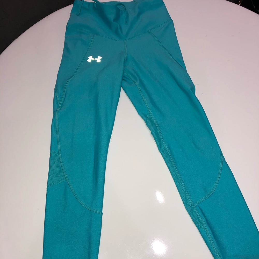 Under Armour Women’s Fly Fast Crop